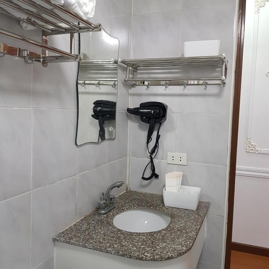 Victorian Condo With Free Parking At Albergo Hotel Багио Экстерьер фото
